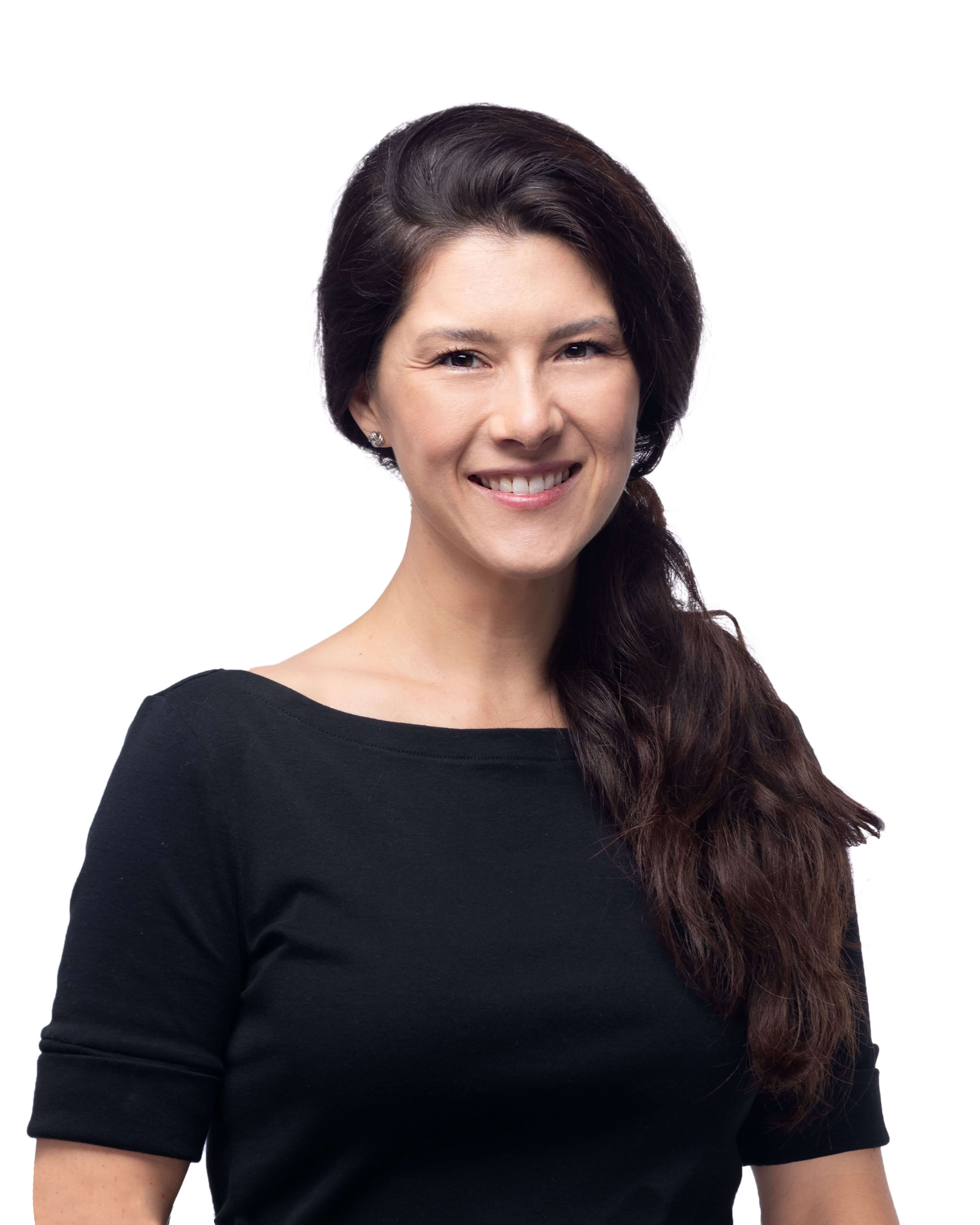 Michelle Cooper headshot.